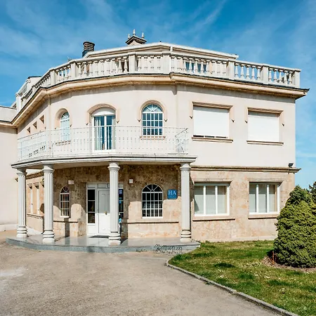 Ξενοδοχείο με διαμερίσματα Casablanca